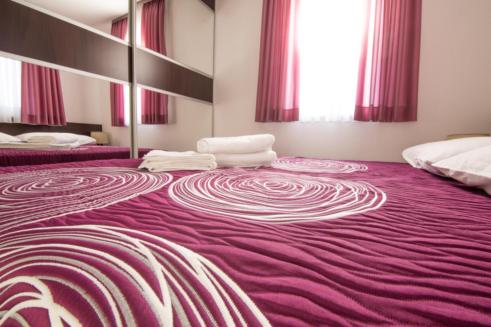 Apartments Villa Novak 1 Donji Okrug  Chambre photo